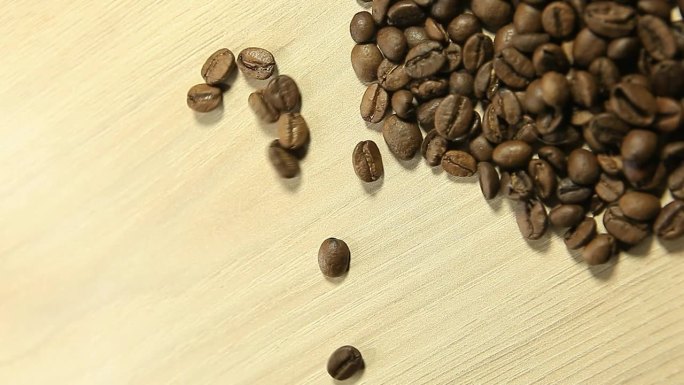 咖啡豆问题牌木桌复杂利益进步获得光晕射线