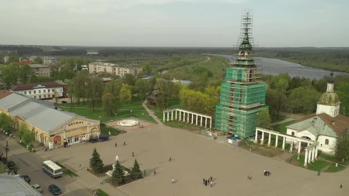 斯洛博德斯科伊正在重建的教堂中央广场鸟瞰图