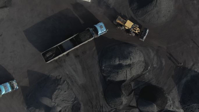 煤场运煤装卸航拍