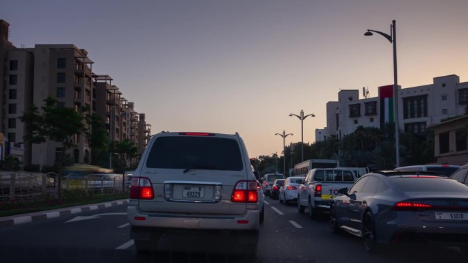日落时间迪拜城市交通公路之旅方pov全景4k延时阿联酋