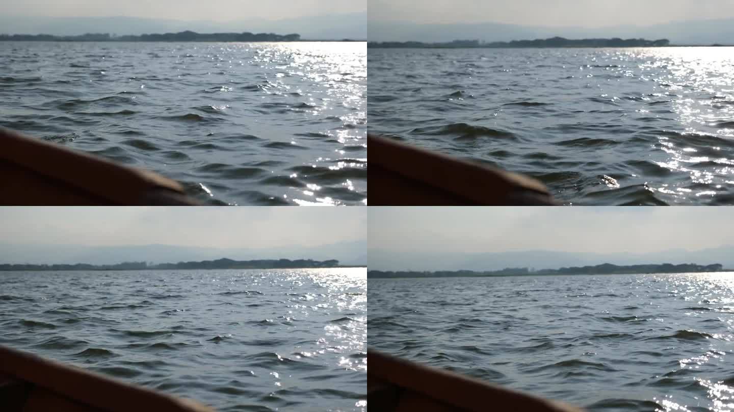 从划艇上看湖景