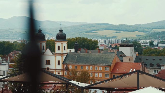 斯洛伐克特伦钦古城和城堡的景色
