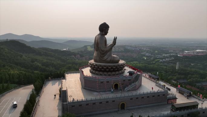 航拍烟台景区大山大佛楼阁