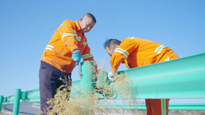 道路养护中心维修安装护栏