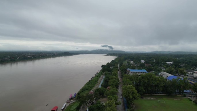 江汉市景。湄公河陛下:沿江俯瞰江汉城。
