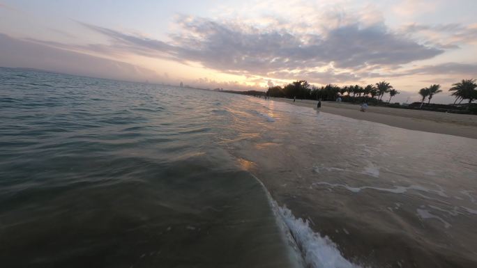 穿越机航拍4K海南三亚大海沙滩海边风景