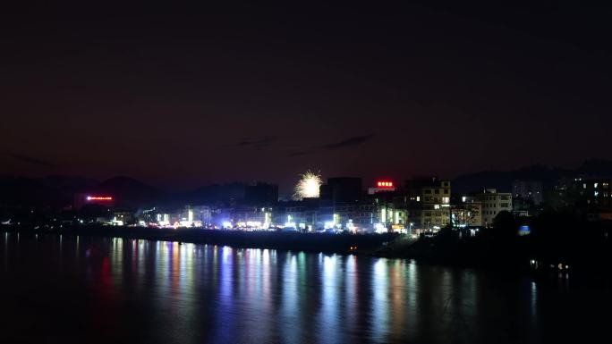 江边小镇的夜景延时