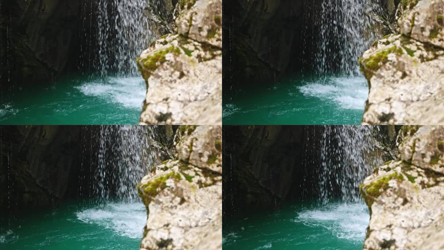 绿松石水上的慢动作瀑布。斯洛文尼亚的索卡河。