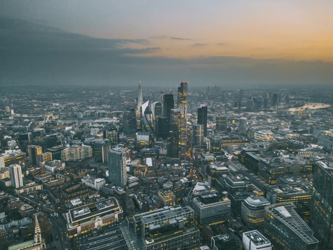 伦敦金融城高空环绕航拍延时灯光