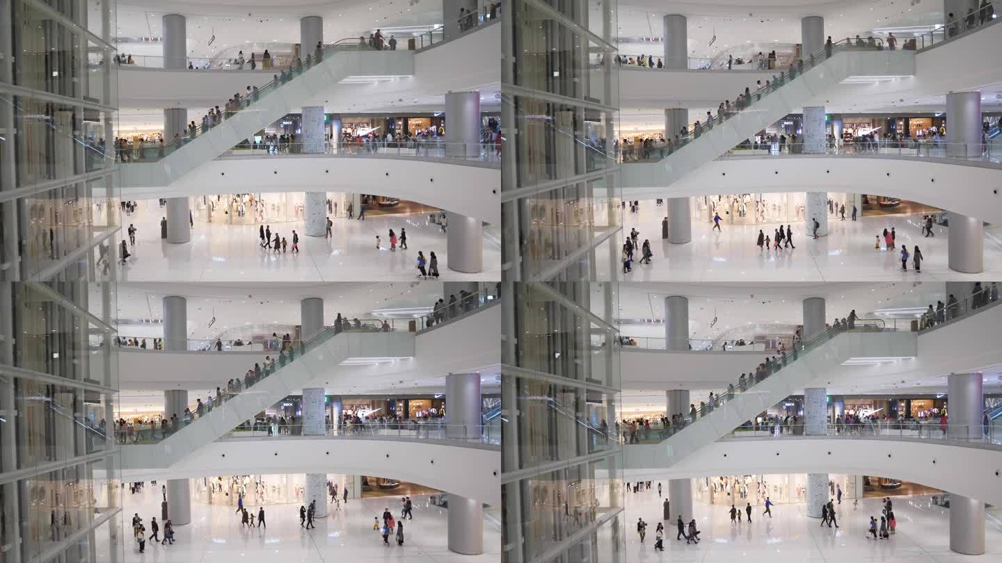 长沙市市中心著名商场拥挤大厅，电梯慢动作全景4k中国