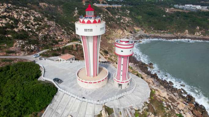 南澳岛三卤崖灯塔航标灯礁石海浪海景航拍