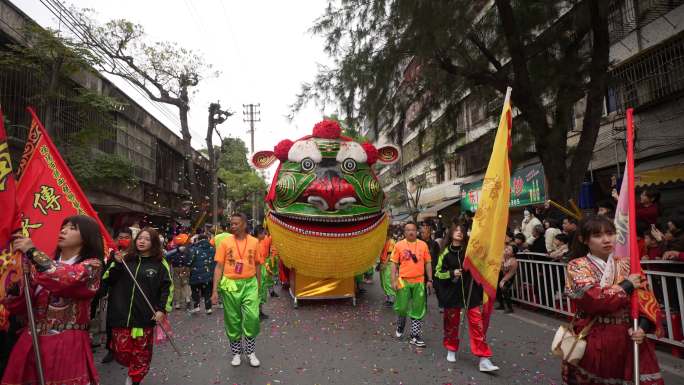 城隍庙出巡相机拍