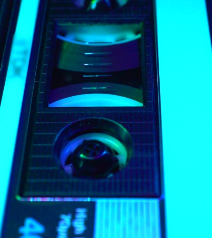 播放旧的盒式磁带复古音乐模拟音频磁带播放