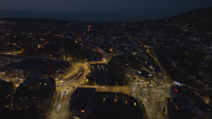 黄昏之夜苏黎世市中心火车站外部交通街道空中俯瞰全景4k瑞士
