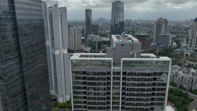白天雅加达市中心建筑物外部鸟瞰全景4k印尼