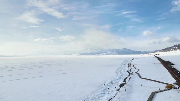 航拍赛里木湖 冬季雪景