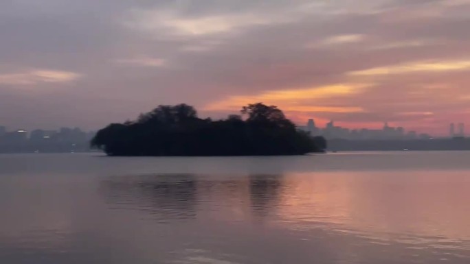 西湖朝阳晚霞风景原声实拍素材