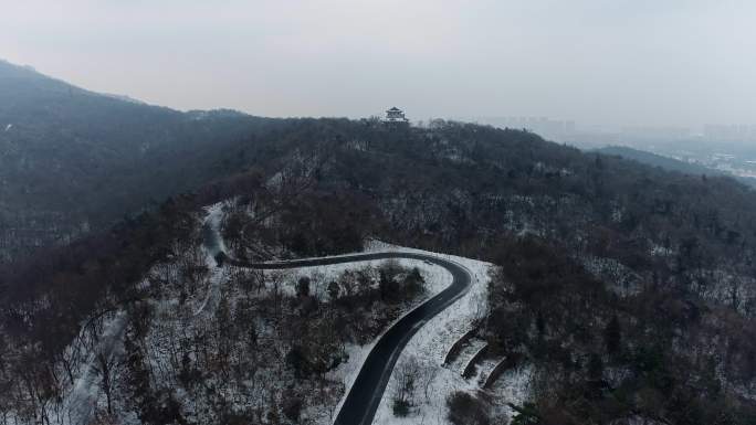 栖霞山雪景