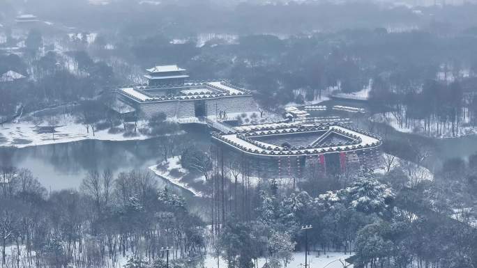 航拍瘦西湖景区园林大明寺观音山宋夹城雪景