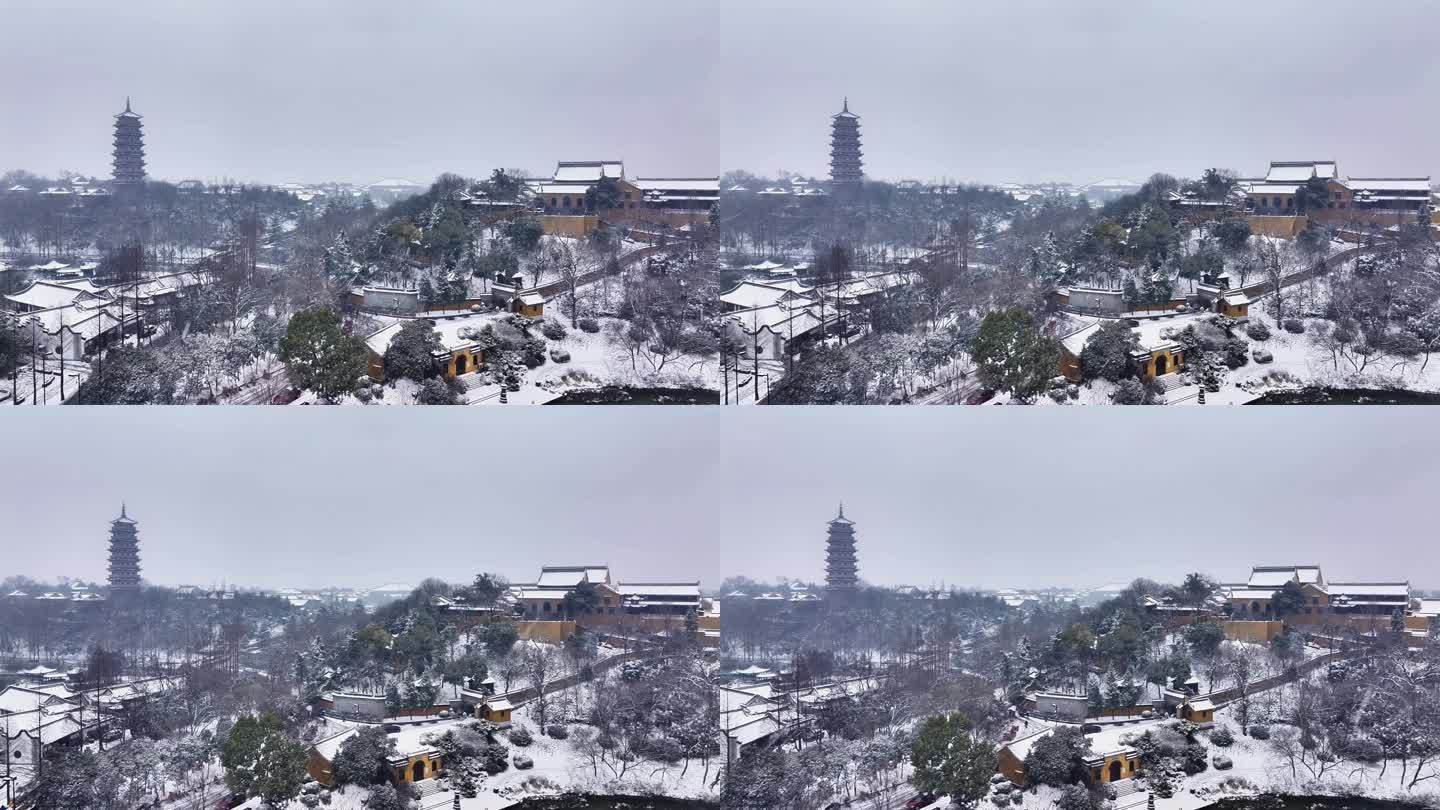 航拍瘦西湖景区园林大明寺观音山宋夹城雪景