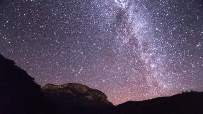 4K泸沽湖璀璨星空