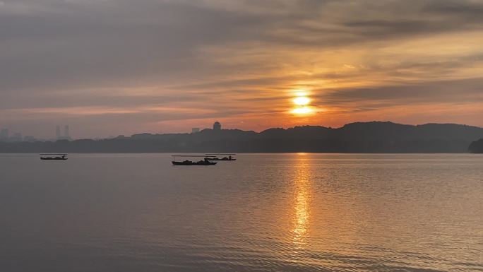 西湖风景清晨日出朝阳岁月静好船只素材