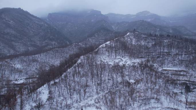 【原创】航拍大山雪景