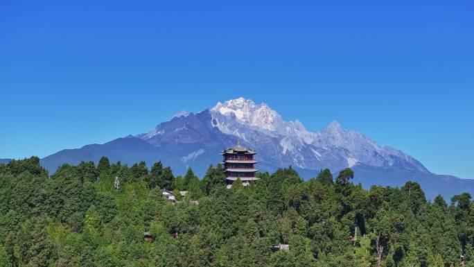 云南丽江古城玉龙雪山万古楼航拍