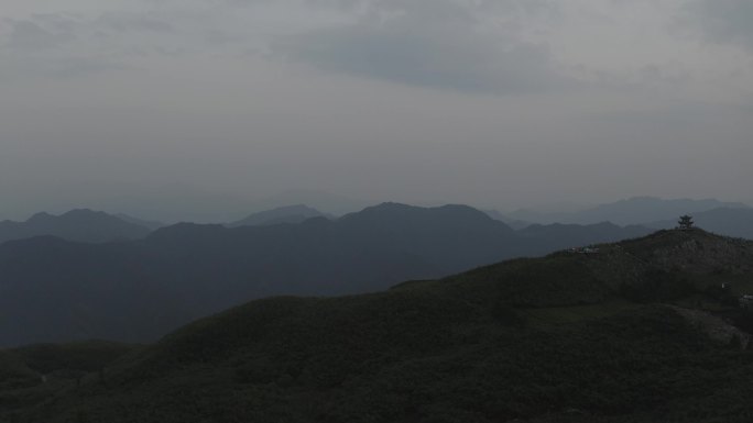 航拍_远山_风景_傍晚_阴沉天空