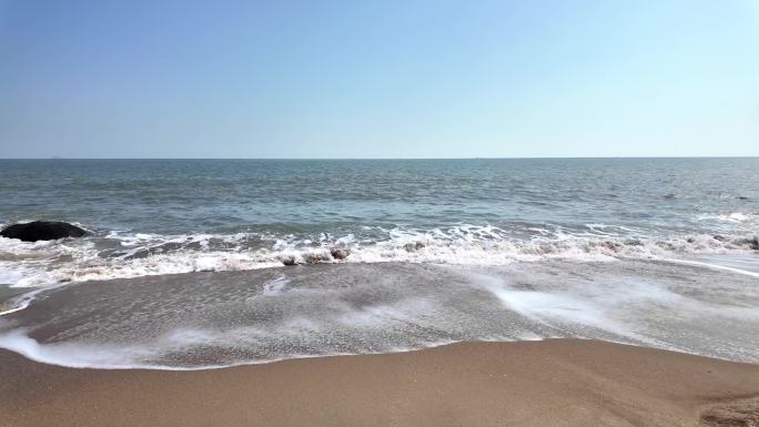 海浪沙滩