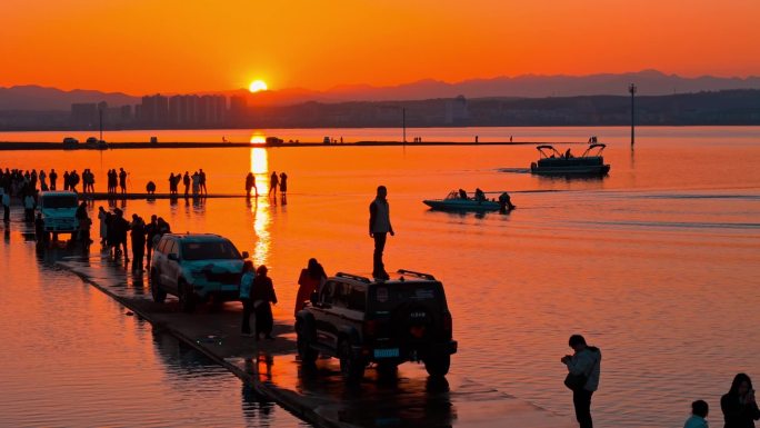 洛阳陆浑水库夕阳