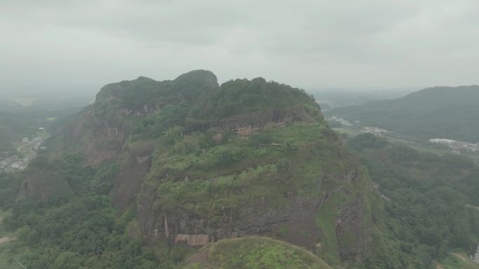 鹰潭龙虎山竹筏漂流 象鼻山航拍