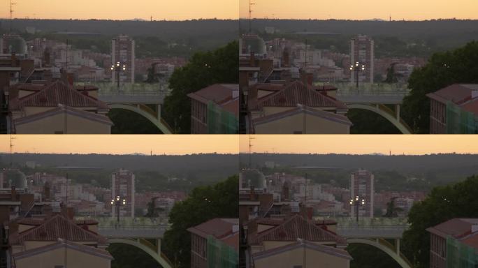 马德里塞戈维亚高架桥上的日落