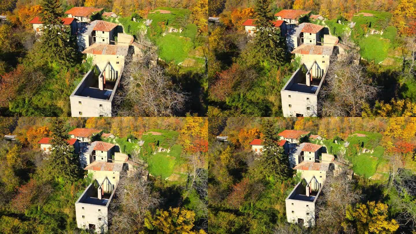 空中4K无人机视频展示了斯洛文尼亚布尔达的一个废弃村庄斯拉普尼克令人难以忘怀的美丽。这是一个没有人居