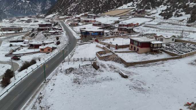 国道317-德格藏族村庄