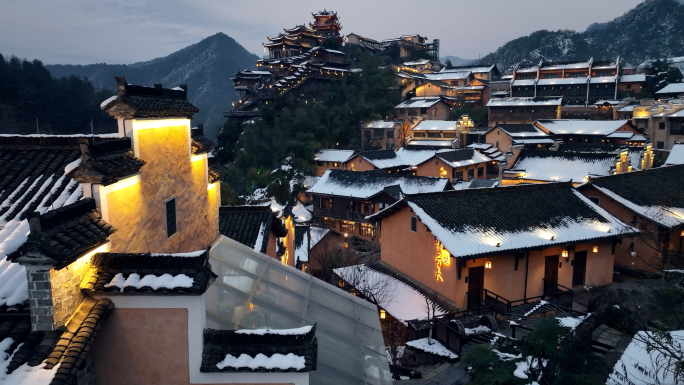 江西上饶高端民宿酒店望仙谷建筑雪景夜景