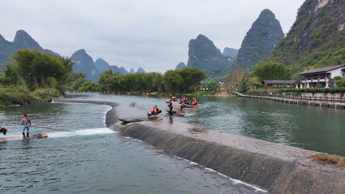 广西阳朔遇龙河漂流航拍