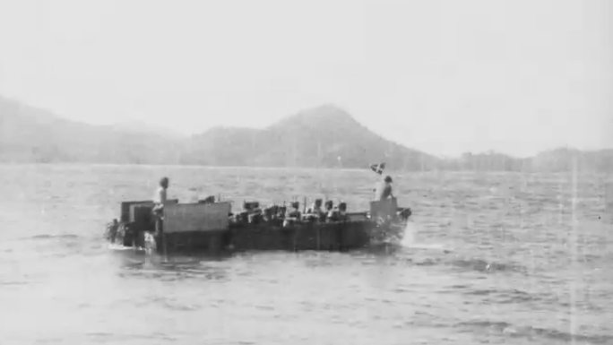 上世纪日军登陆 日本运兵船   日军部队