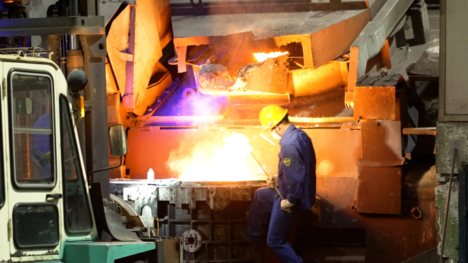 钢铁熔炉冶炼生产工厂
