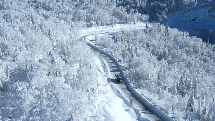 雪乡冰雪公路山路