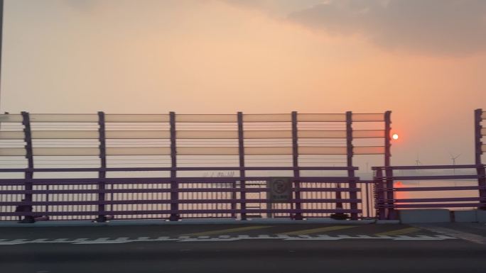跨海大桥 粉色落日 移动镜头 快速移动3