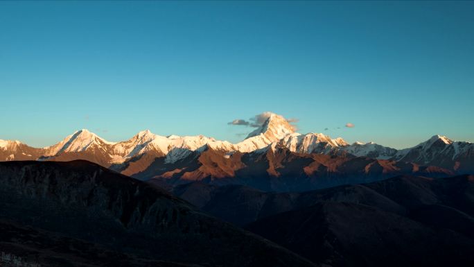 4K延时贡嘎山