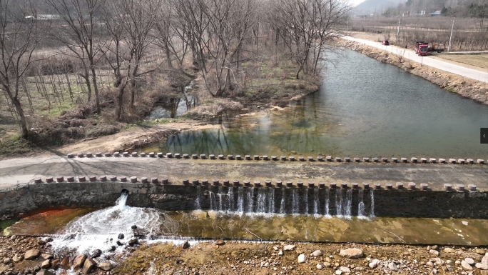 山间河流流水