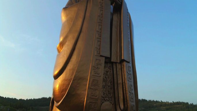 航拍济宁 尼山圣镜  72米孔子铜塑像