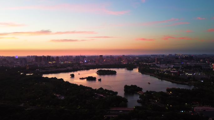 4k航拍夕阳下的嘉兴南湖风景区