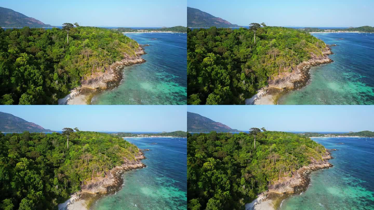 岩石孤独沙滩koh lipe岛泰国。令人惊叹的空中俯瞰飞行全景概述无人机
4 k的片段