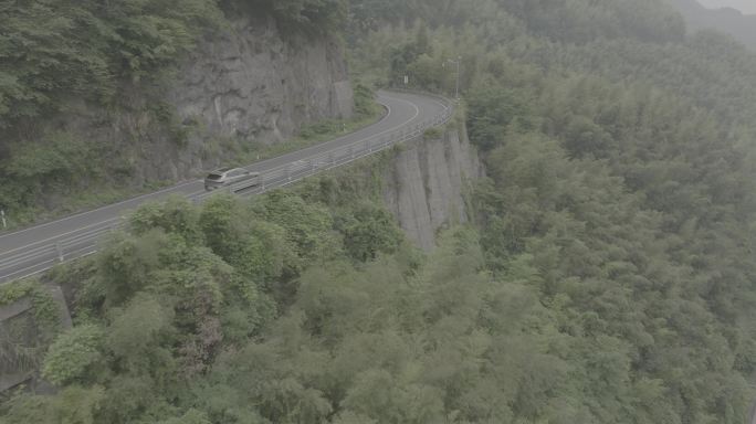 【5K50帧】比亚迪元Plus路跑山航拍