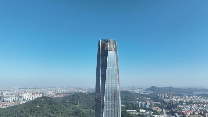 东莞民盈国贸中心航拍写字楼近景钢结构特写