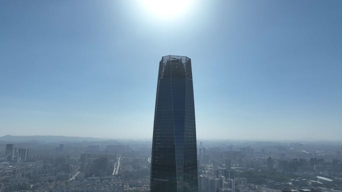 东莞民盈国贸中心航拍写字楼近景钢结构特写