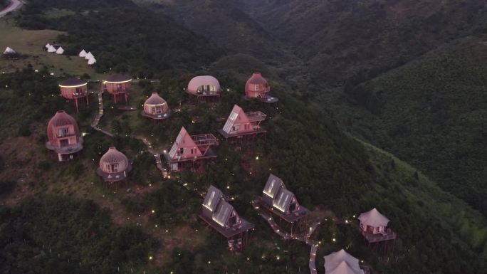 湖南郴州仰天湖大草原风景区航拍日落风景